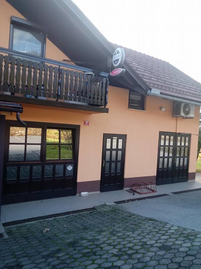 Bed&Breakfast Zilje Vinica Exterior photo